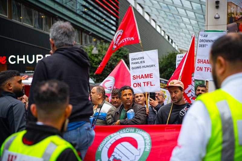 TfL faces potential legal action over ‘serious and systemic failures’ leaving thousands of drivers out of work