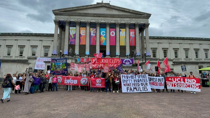 UCL Security Guards protest at Open Day after redundancies and pay cuts announced during cost of living crisis